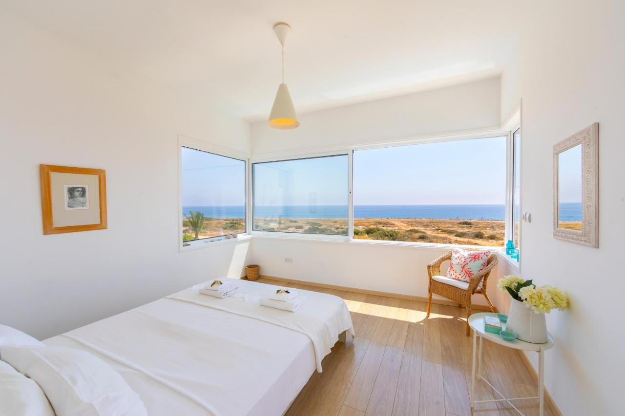 Protaras Beachfront Villa Alia Exteriör bild