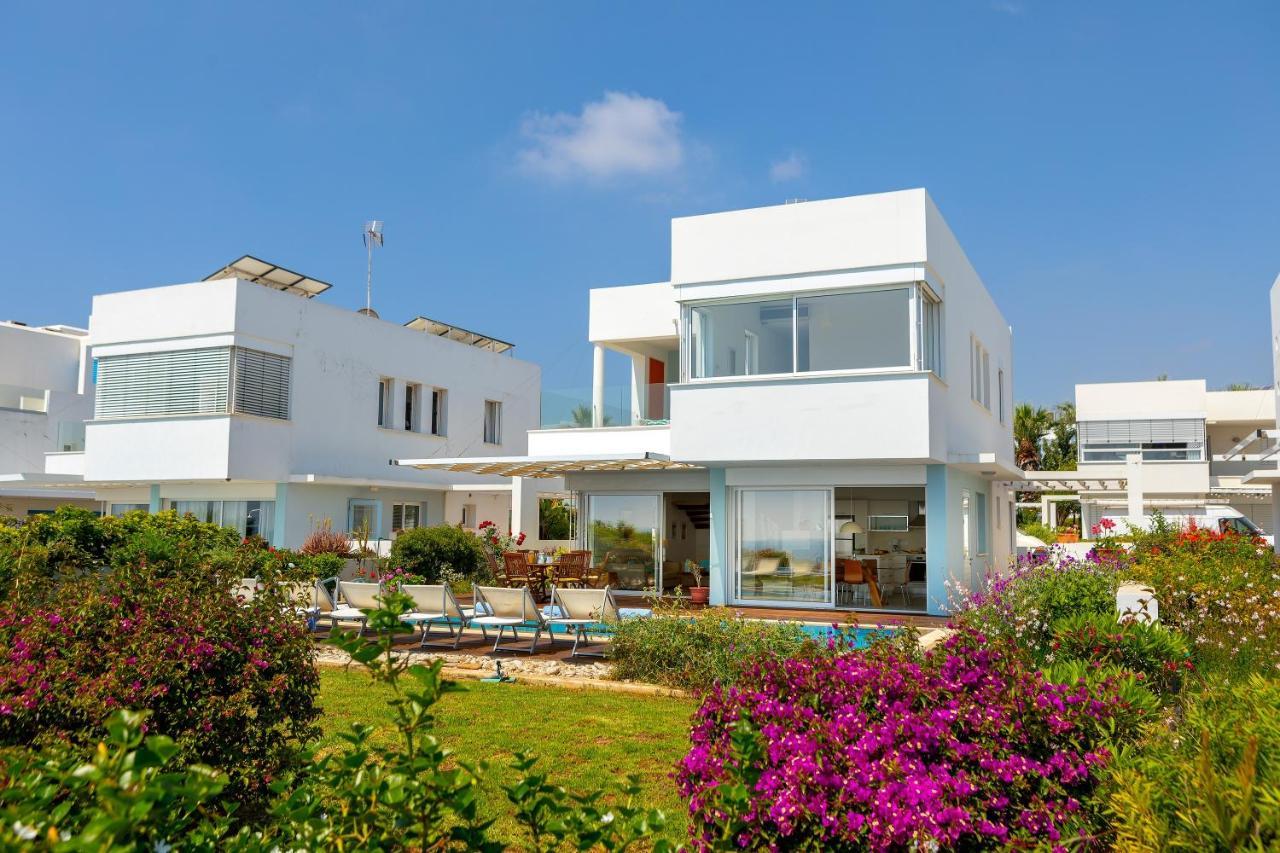 Protaras Beachfront Villa Alia Exteriör bild