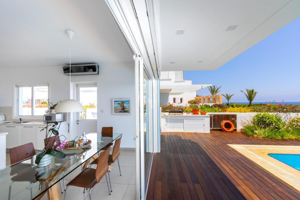 Protaras Beachfront Villa Alia Exteriör bild