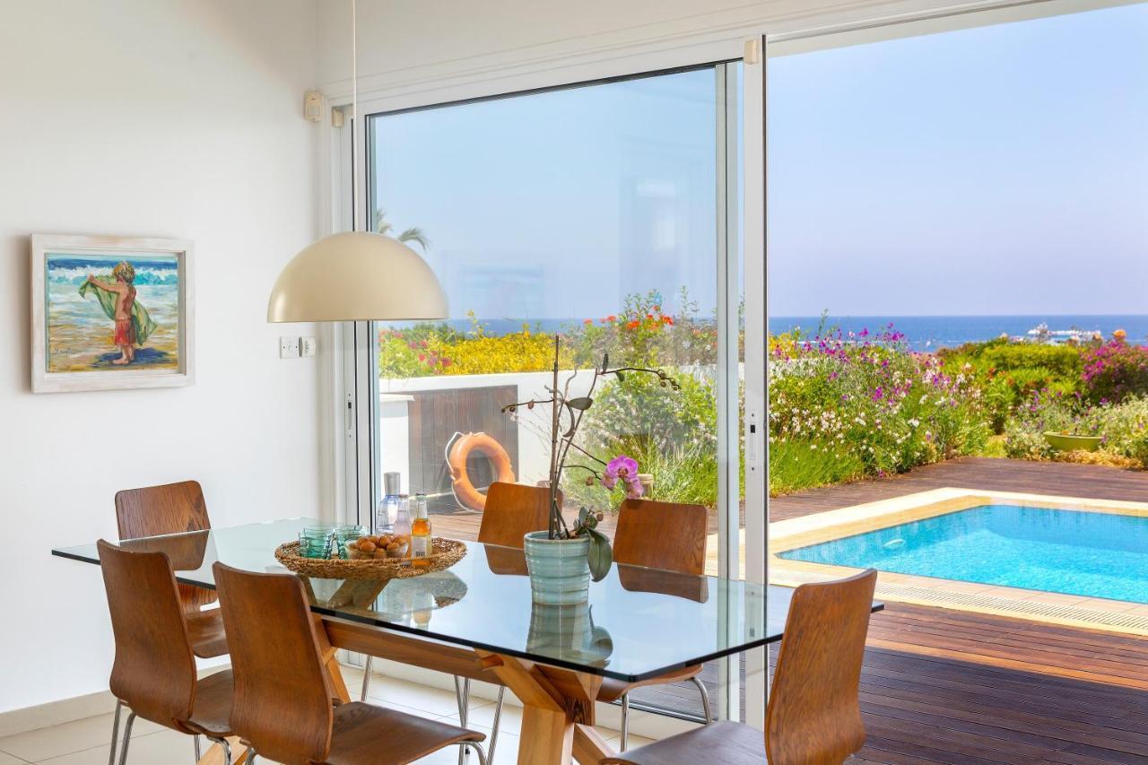 Protaras Beachfront Villa Alia Exteriör bild