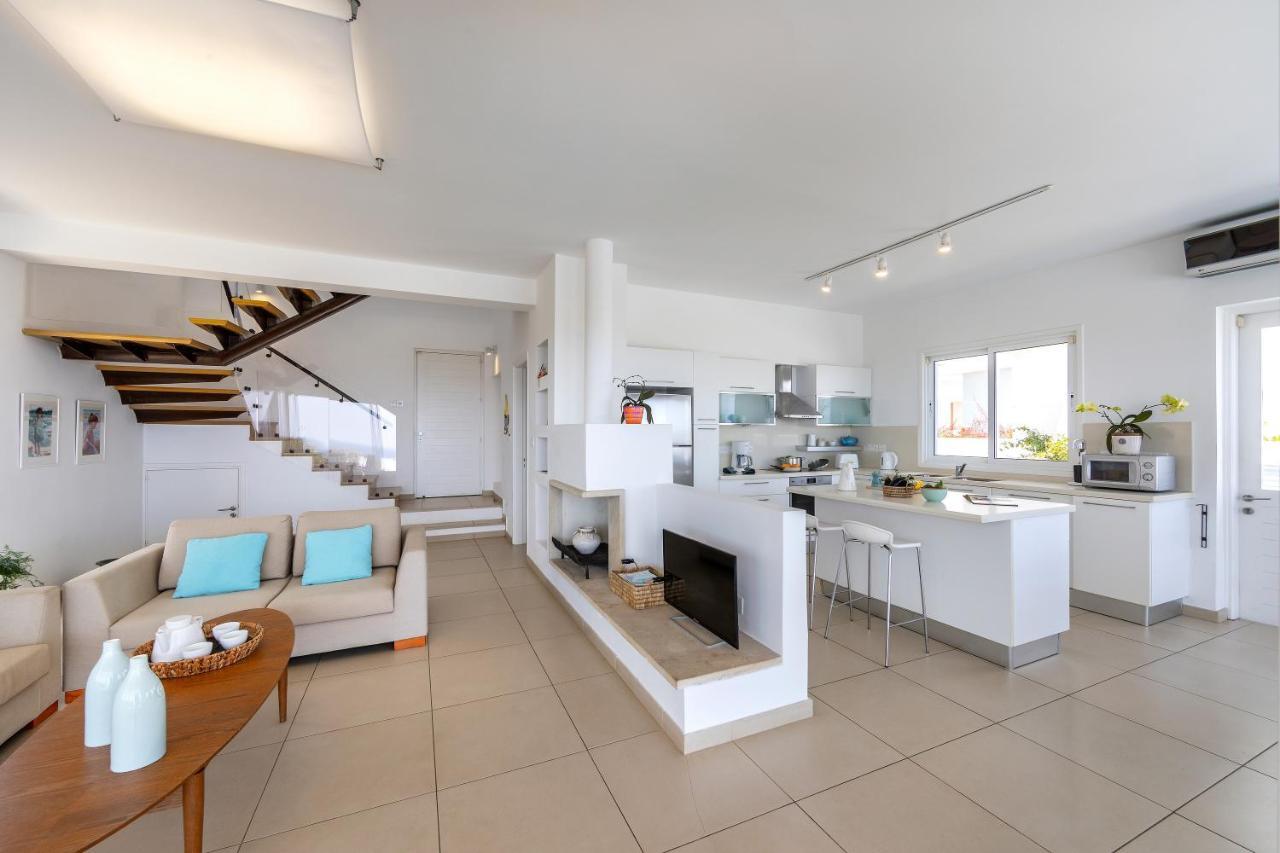 Protaras Beachfront Villa Alia Exteriör bild
