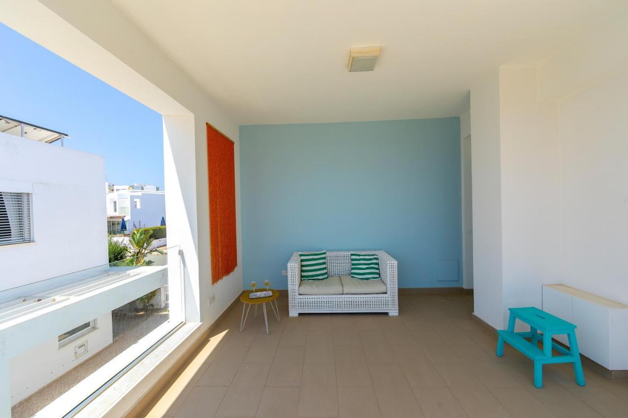 Protaras Beachfront Villa Alia Exteriör bild
