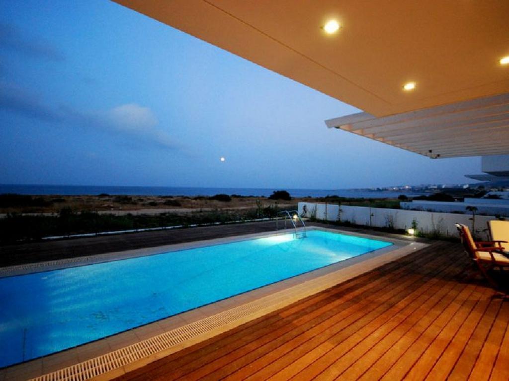 Protaras Beachfront Villa Alia Exteriör bild